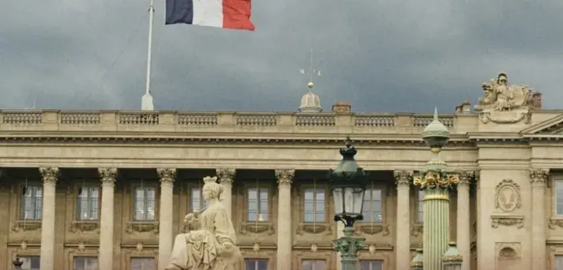 Titres de séjour : les tarifs s'envolent en France dès le 1er mai 2026