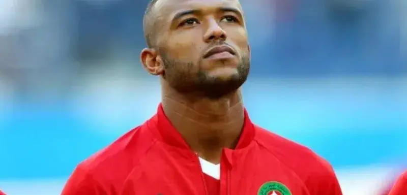 Ayoub El Kaabi, meilleur joueur de la Ligue Europa Conférence 2024, célébrant avec l'Olympiakos