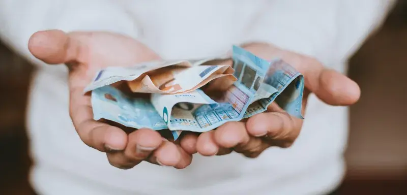 Billets en euros, symbole de la monnaie européenne qui flambe sur le marché parallèle algérien