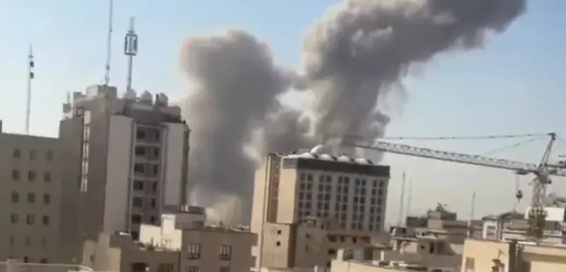 Illustration pour l'article: Israël attaque l'iran