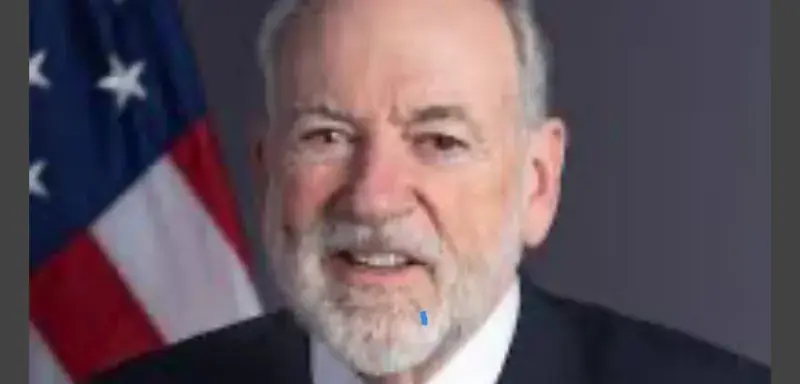 Mike Huckabee, ambassadeur des États-Unis en Israël, dont les propos sur le droit biblique d'Israël à occuper le Moyen-Orient ont provoqué un tollé international