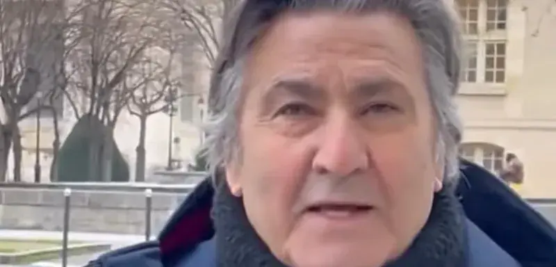 Illustration pour l'article: Paul Amar, rouage fatigué de la haine médiatique française  Paul Amar n'est pas un journaliste, mais