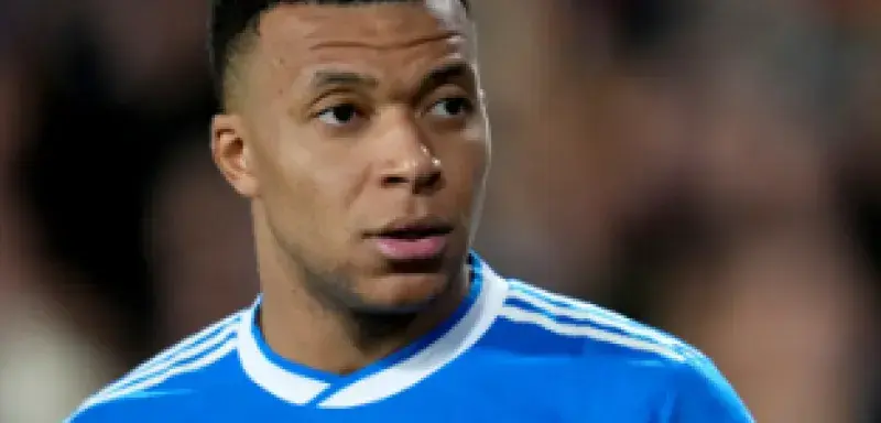 Kylian Mbappé lors d un match avec le Real Madrid