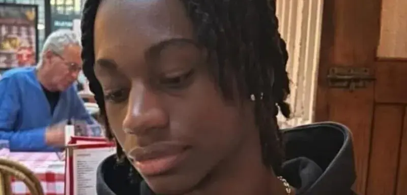 Illustration pour l'article: L'influenceur Melvn, très suivi sur TikTok, se tue dans un accident de la route en Essonne