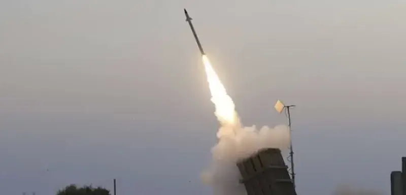 Illustration des frappes iraniennes en Israël - tensions au Moyen-Orient