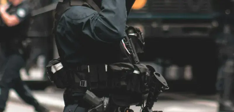 Membres du RAID en intervention, unité d'élite de la police nationale française