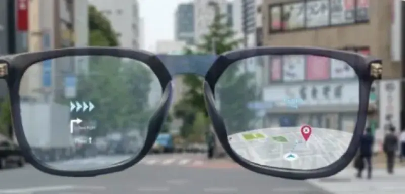 Lunettes connectées équipées d'une caméra discrète dans la monture