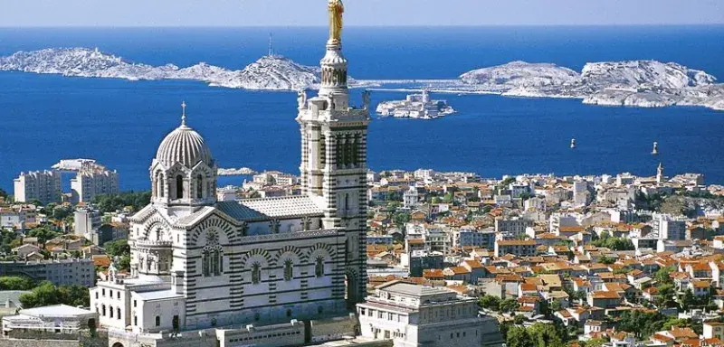 Le gala des bienfaiteurs, organisé par Les Toques françaises, rassemble une partie de ce que Marseille compte de talents culinaires et hôteliers,