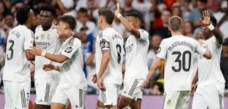 Le Real Madrid conclut 2025 en tête du classement UEFA, symbole d’une domination européenne enracinée dans une culture unique de la victoire.