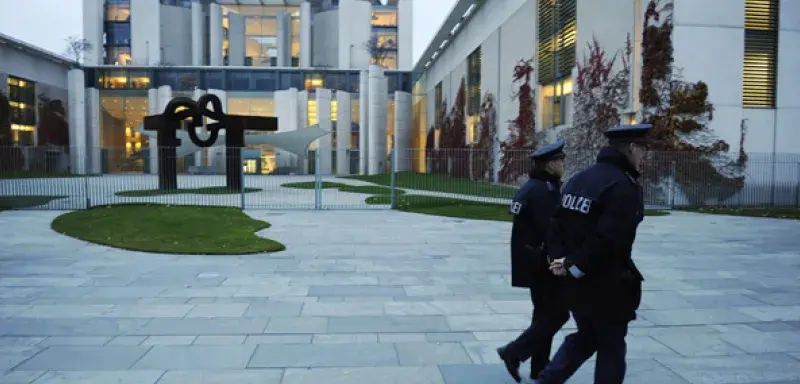 colispiegemerkel.jpg