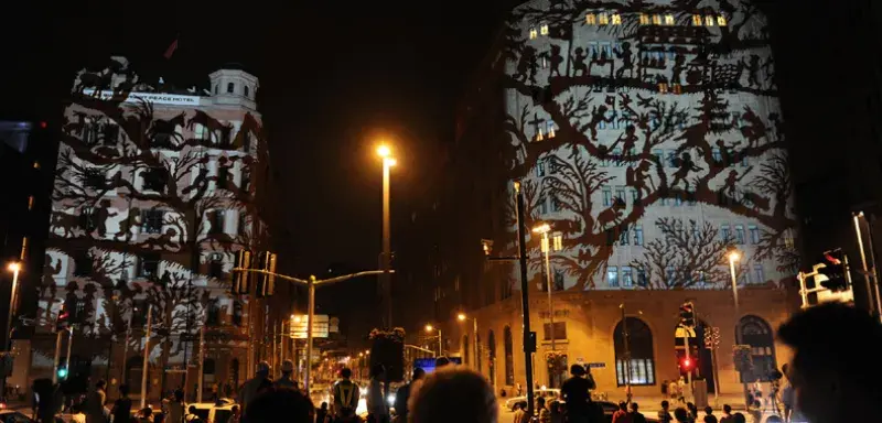 exposhangaisonsetlumiieres.jpg