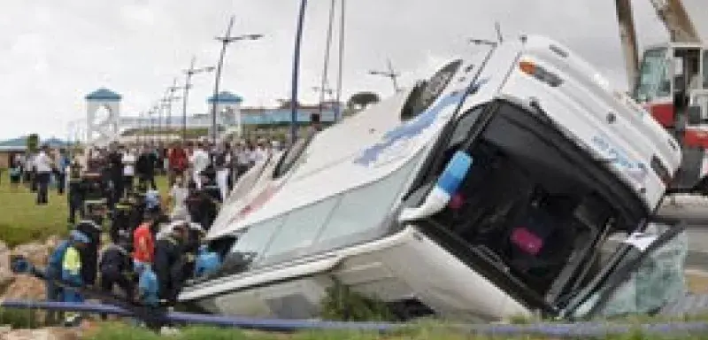 maroicaccidentbus.jpg