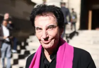 Illustration pour l'article: Jack Lang a été placé sous protection policière après des menaces liées à l'affaire Jeffrey Epstein