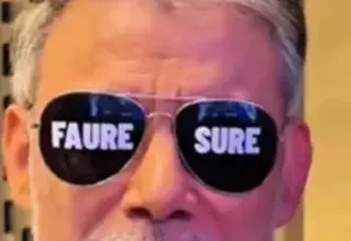 Olivier Faure enfile des lunettes de soleil « Faure Sure » dans la vidéo TikTok du Parti socialiste
