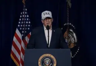 Illustration représentant les tensions économiques entre les États du Golfe et les États-Unis