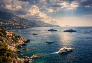 Entre ciel ouvert et mer sous tension, l’Europe et le Maghreb réinventent leurs liens à travers l’aviation, la sécurité maritime et la diplomatie énergétique.