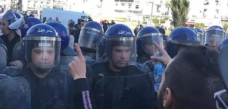 Manifestations nocturnes en Alger et dans plusieurs villes pour protester contre les élections du 12/12/2019