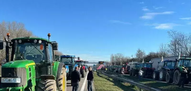 France : les agriculteurs syndiqués à la Coordination rurale en marche sur Paris