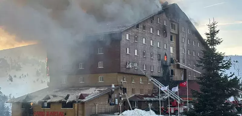 Turquie : au moins 76 personnes périssent dans un incendie qui a ravagé un hôtel