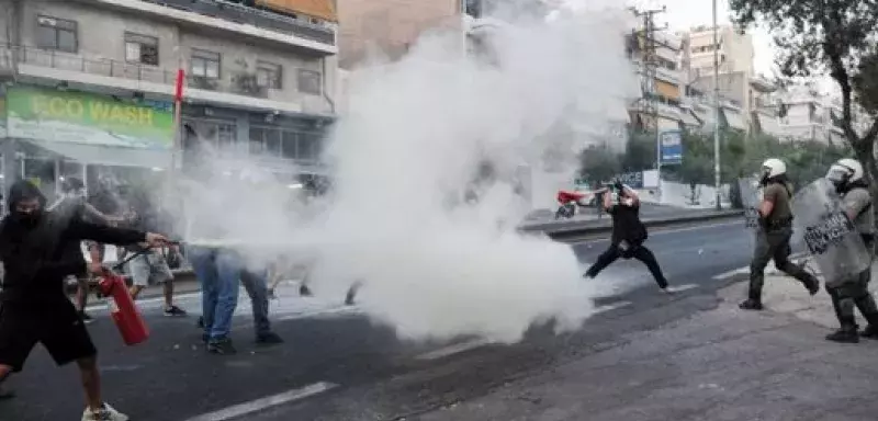 La Grèce sous le choc  après une attaque des bureaux du parti de l'Aube dorée