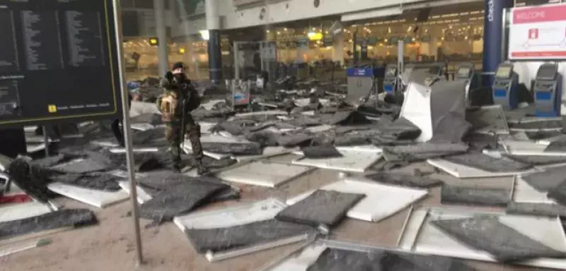 L'une des images de l'attentat terroriste perpétré dans l'aéroport de Bruxelles, en Belgique. (Benoît Cazals/Twitter) 