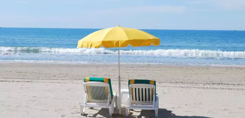 En temps de canicule, il faut se protéger du soleil et beaucoup se raffraichir. (© TVSUD)