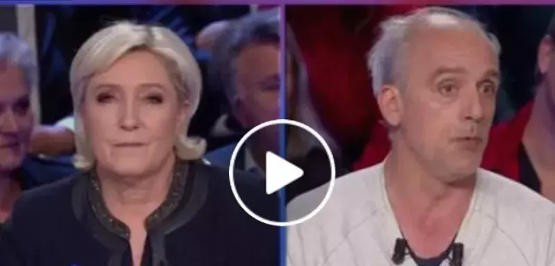 Vidéo : la punchline de Philippe Poutou (NPA) contre François Fillon (LR) et Marine Le Pen (FN). (Capture d'écran BFMTV) 