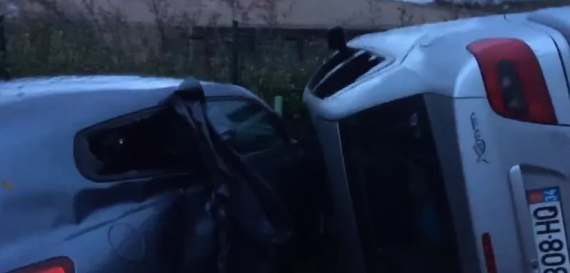 "Voitures retournées, arbres tombés dans la cour de l'école, zone industrielle dévastée", c’est la scène apocalyptique que décrit Midi Libre en vidéo ce matin à Saint-Martin-de-Londres, dans le département de l’Hérault toujours en alerte orange jusqu’à ce vendredi. 