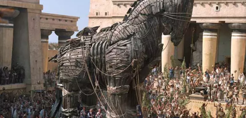 Madeinfoot affirme depuis deux jours que Louis Nicollin a démenti la piste Tigana sur France Bleu Hérault, ce qui est complètement faux. C'est le cheval de Troie que vous offre Médiaterranée LR.