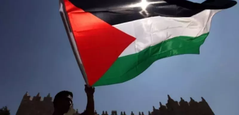 Le drapeau palestinien flotte au siège de l'UNESCO à Paris