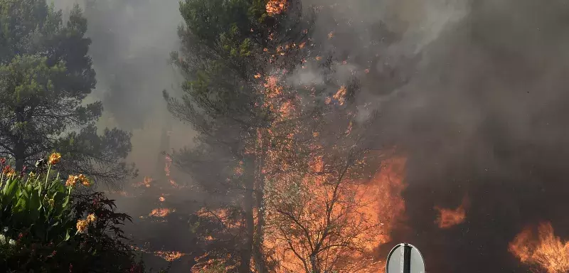 "la situation est hors de contrôle", déclaraient les pompiers vers 22h... (DR)