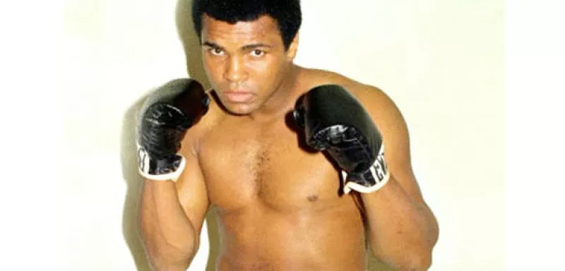 Cassius Clay, petit-fils d'esclave, se serait mis à la boxe, enfant, pour se venger d'un gamin qui lui avait volé son vélo... (DR)