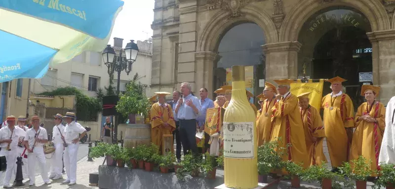 En ce dernier jour de juillet, la Ville deFrontignan est le cœur battant du muscat dans l’Hérault après avoir été contrainte de repousser cette manifestation suite à l’attentat de Nice. (© N.E) 