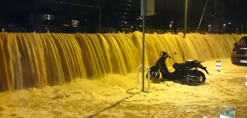 Terrible bilan provisoire des inondations qui ont frappé les Alpes Maritimes, cette nuit, dans le secteur de Nice et Cannes, avec 19 morts et disparus. (Kelly Vargin/Twitter)