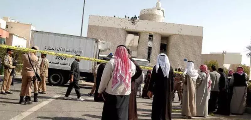 Un kamikaze a fait sauter la charge qu’il portait sur lui à l’intérieur de la mosquée Imam Al-Sadek... (DR)