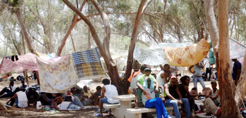 des réfugiés Africains détenus dans le camp de Holot, prison à ciel ouvert... (DR)