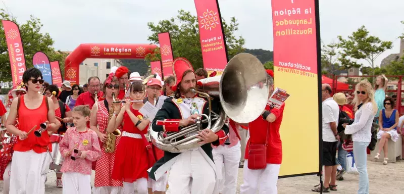 Organisé dans les 5 départements du Languedoc-Roussillon (Aude, Gard, Hérault, Lozère, Pyrénées-Orientales), Total Festum se clôturera en fanfares à Gruissan !