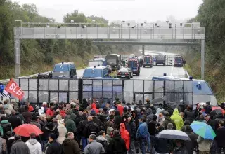 France: violentes manifestations contre l'Ecotaxe 