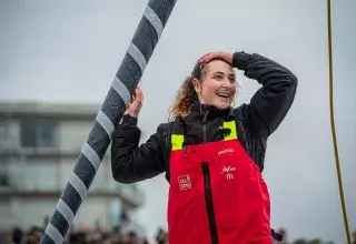 France : arrivée triomphale de Violette Dorange, la plus jeune navigatrice du Vendée Globe