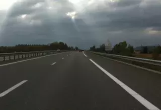 Vendredi midi, une mère a perdu son enfant en le mettant au monde dans sa voiture sur l'autoroute A20 alors qu'elle se dirigeait vers une maternité de Brive-la-Gaillarde (Corrèze)... (DR)