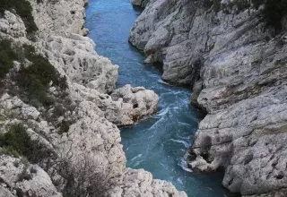 Le jeune réunionnais avait été emporté par un tourbillon sous l’œil de ses trois amis, après avoir effectué un saut dans le fleuve l'Hérault. (© Thierry Pons/SDIS 34)