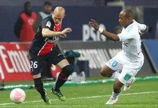 André Ayew auteur d'un gros match face au PSG de Jallet... (flickr- PSG World)