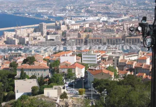 Le drame du jeune homme poignardé ce week-end a relancé la polémique sur les effectifs de police à Marseille. (Jddmano / Wikimedia)