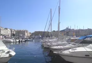 Transportée sur un voilier, la drogue était cachée dans 40 valises marocaines.