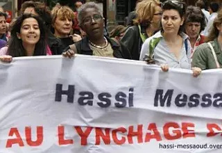 Manifestation en réaction à l'agression de femmes à Hassi Messaoud en 2010. (DR)