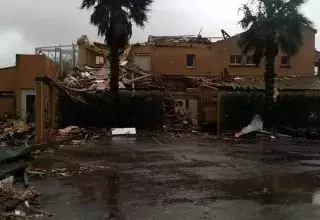 Des parents et leur enfant ont été retrouvés vivants sous les décombres de leur maison. (Capture d'écran Hérault H24/Facebook)