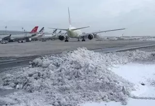 Les aéroports européens prêts aux fortes chutes de neige annoncées