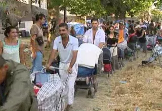 "On ne peut pas continuer à accepter la situation actuelle où des familles sont chassées d'un endroit sans solution", François Hollande (DR)