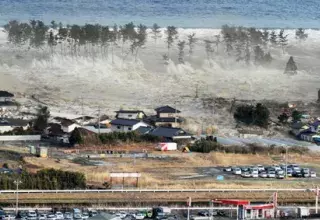 tsunami.jpg