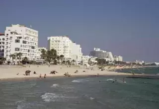 Les tirs ont éclaté sur une plage devant un hôtel de la zone touristique de Sousse, dans le centre-est de la Tunisie, a annoncé la télévision d'Etat.